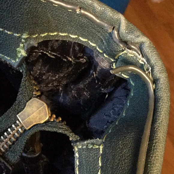 Simply Vera, Vera Wang Shoulder Bag - Picture 5 of 8